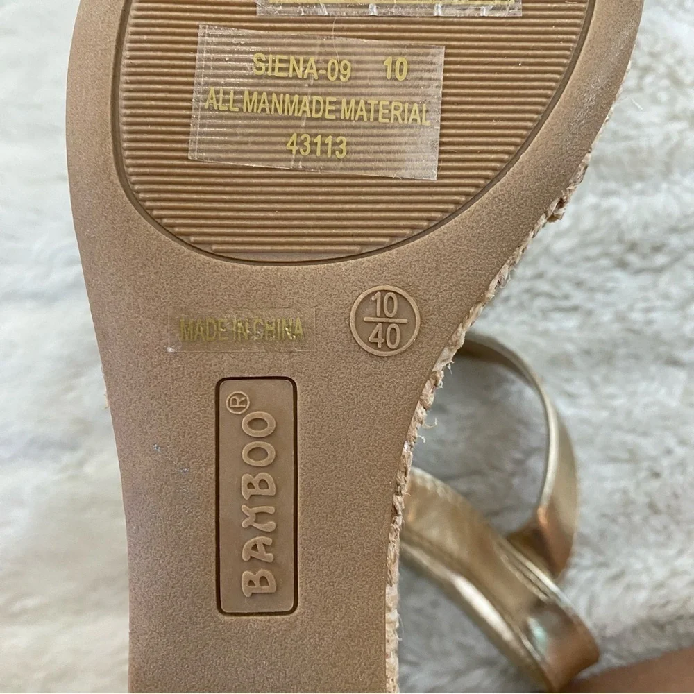 BAMBOO Gold Flower Platform Wedge Boho Sandals with Ankle Strap Size 10